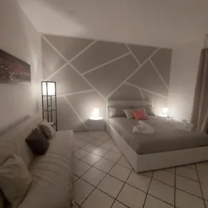 Casa vacanze Casa Via Nicotera 14, Napoli